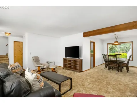 1790 Ostman Road West Linn OR 97068