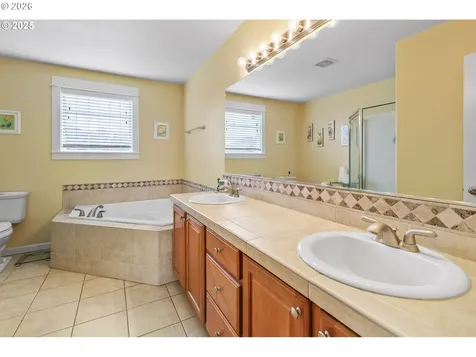10006 NE 103rd Street Vancouver WA 98662