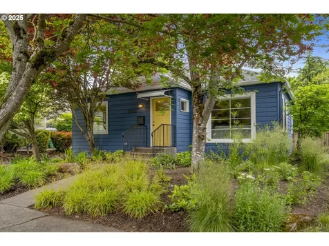 7336 SE 20th Avenue Portland OR 97202