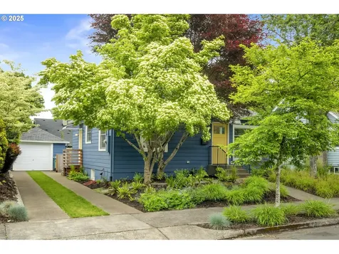 7336 SE 20th Avenue Portland OR 97202