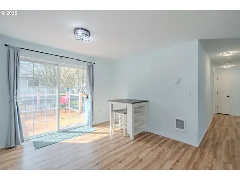 10412 NW 22nd Avenue Vancouver WA 98685