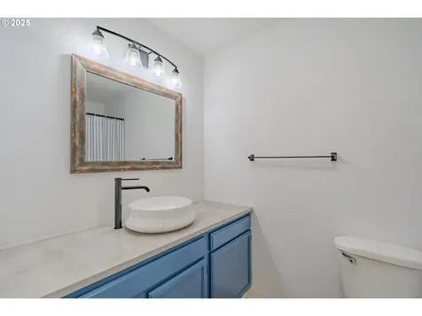 10412 NW 22nd Avenue Vancouver WA 98685