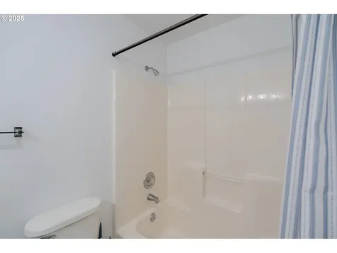10412 NW 22nd Avenue Vancouver WA 98685
