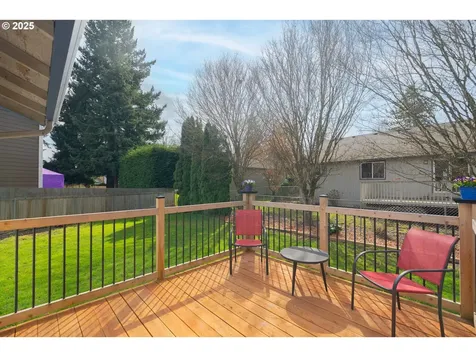 10412 NW 22nd Avenue Vancouver WA 98685