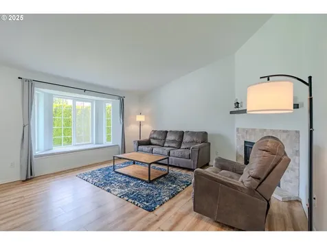10412 NW 22nd Avenue Vancouver WA 98685