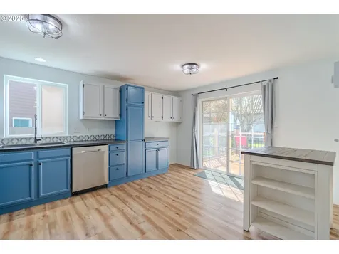 10412 NW 22nd Avenue Vancouver WA 98685