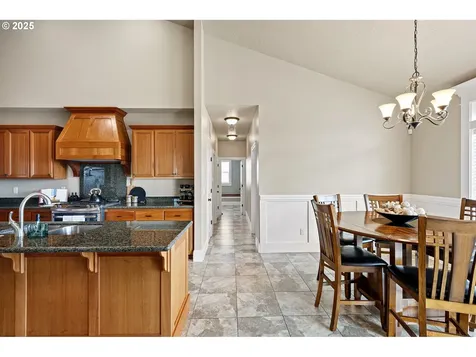 3556 Summit Sky Boulevard Eugene OR 97405