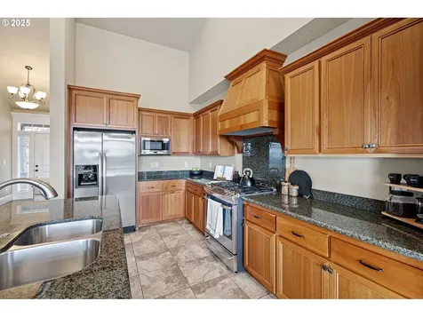 3556 Summit Sky Boulevard Eugene OR 97405
