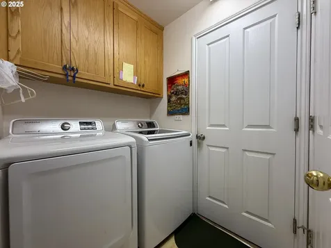 970 Hassett Street Brookings OR 97415