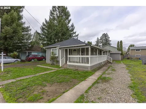 813 SE Ford Street Mcminnville OR 97128