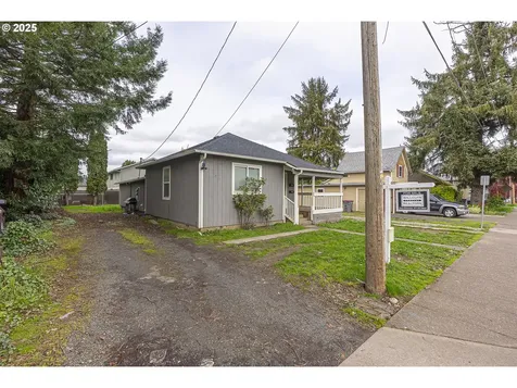 813 SE Ford Street Mcminnville OR 97128