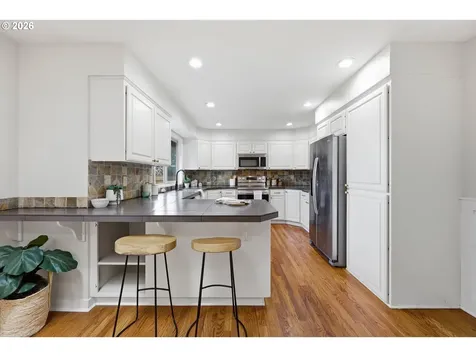 7715 SE 110th Avenue Portland OR 97266