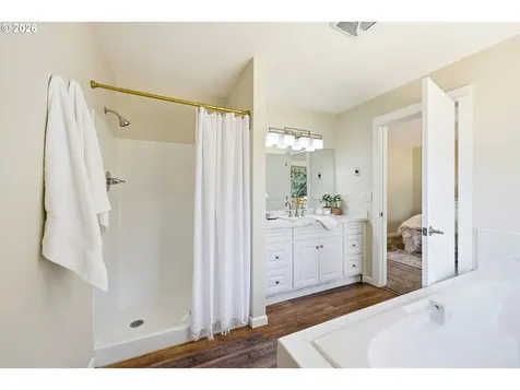7715 SE 110th Avenue Portland OR 97266