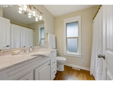 7715 SE 110th Avenue Portland OR 97266