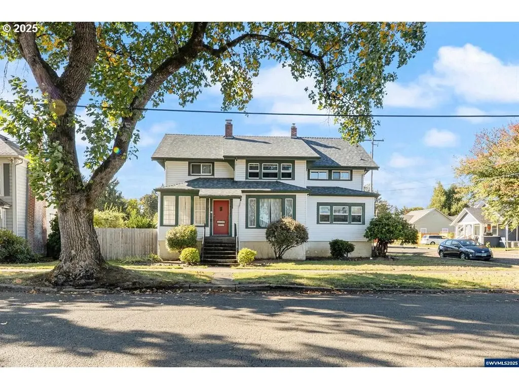 1111 SW Levens Street Dallas OR 97338