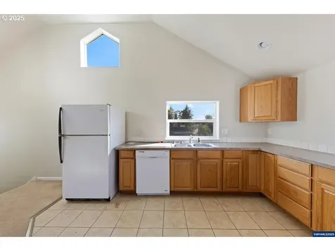 1111 SW Levens Street Dallas OR 97338