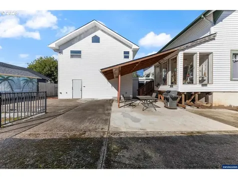 1111 SW Levens Street Dallas OR 97338