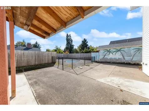 1111 SW Levens Street Dallas OR 97338