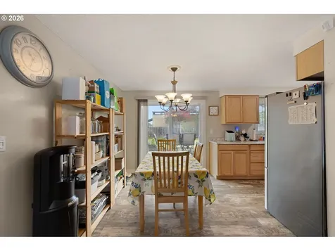 430 N 6th Street Harrisburg OR 97446