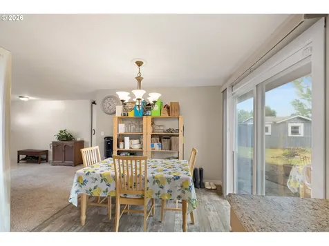 430 N 6th Street Harrisburg OR 97446