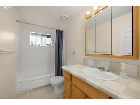 430 N 6th Street Harrisburg OR 97446