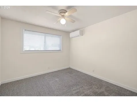430 N 6th Street Harrisburg OR 97446