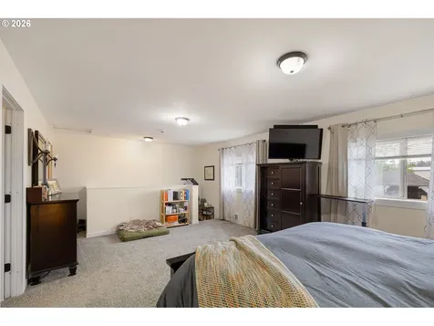 430 N 6th Street Harrisburg OR 97446