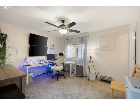 430 N 6th Street Harrisburg OR 97446