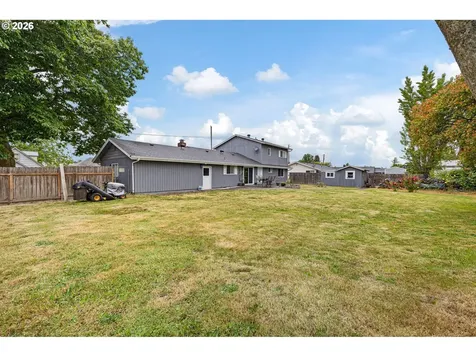 430 N 6th Street Harrisburg OR 97446