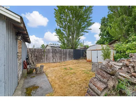 430 N 6th Street Harrisburg OR 97446