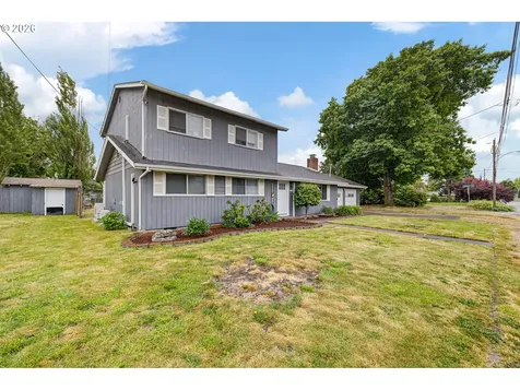 430 N 6th Street Harrisburg OR 97446