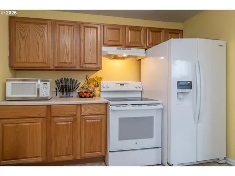 575 W Center Street Roseburg OR 97471