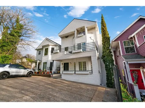 1641 SW Montgomery Street Portland OR 97201