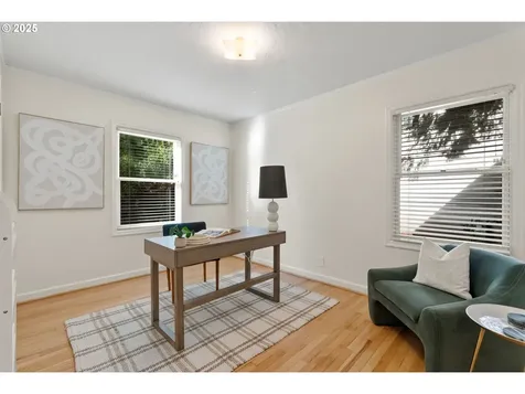 1646 SW Parkview Court Portland OR 97221