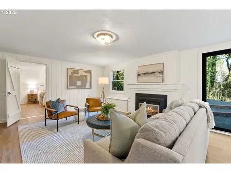 1646 SW Parkview Court Portland OR 97221