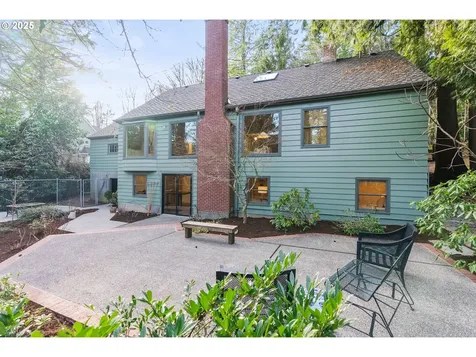 1646 SW Parkview Court Portland OR 97221