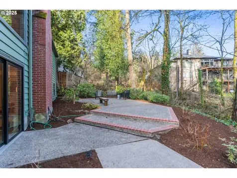 1646 SW Parkview Court Portland OR 97221