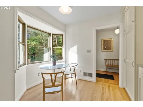 1646 SW Parkview Court Portland OR 97221