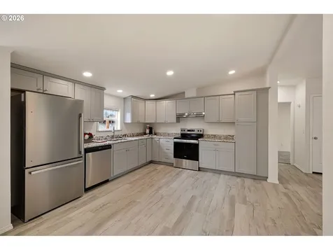 510 Kelm Place Lebanon OR 97355