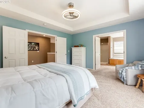 649 NE Retford Avenue Hillsboro OR 97124