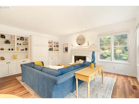 11503 SW Streamside Court Portland OR 97219
