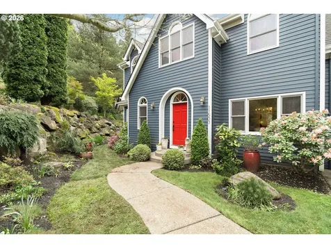 11503 SW Streamside Court Portland OR 97219