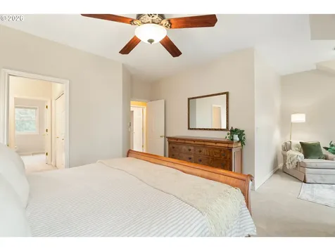 11503 SW Streamside Court Portland OR 97219