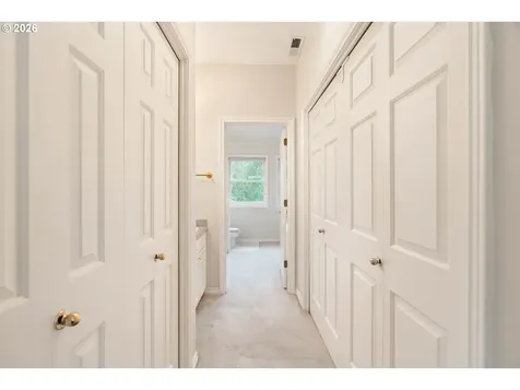 11503 SW Streamside Court Portland OR 97219