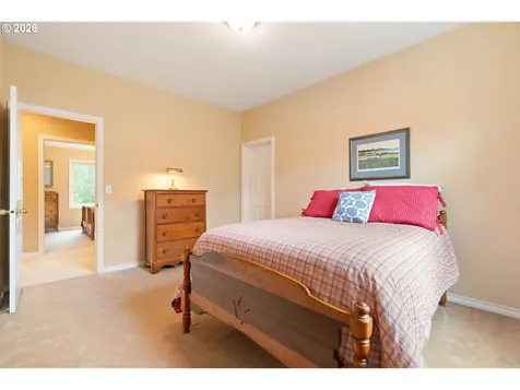 11503 SW Streamside Court Portland OR 97219