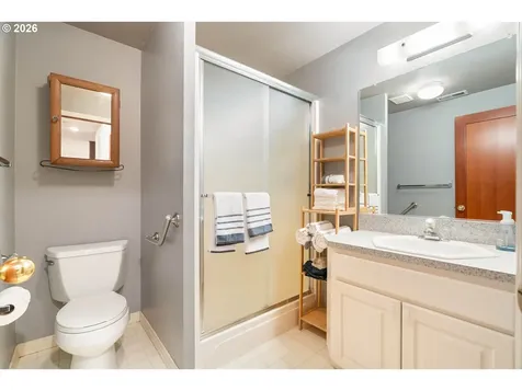 11503 SW Streamside Court Portland OR 97219