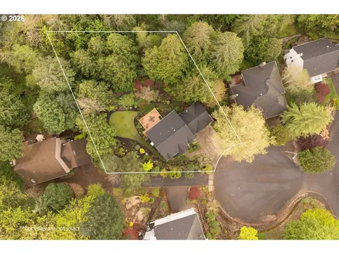 11503 SW Streamside Court Portland OR 97219