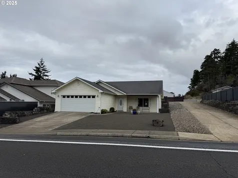 1945 32nd Street Florence OR 97439