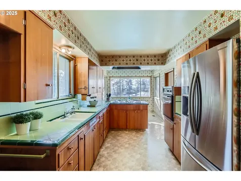 10524 NW Walters Lane Portland OR 97229