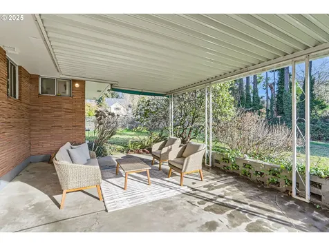 10524 NW Walters Lane Portland OR 97229